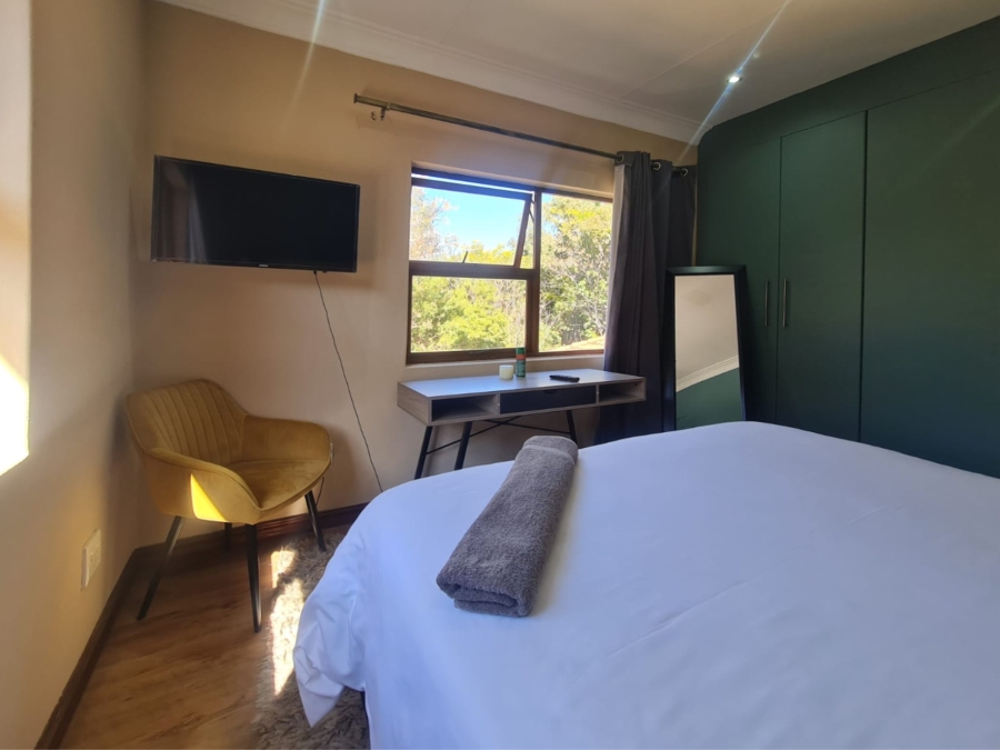 To Let 5 Bedroom Property for Rent in Eagles Landing North West